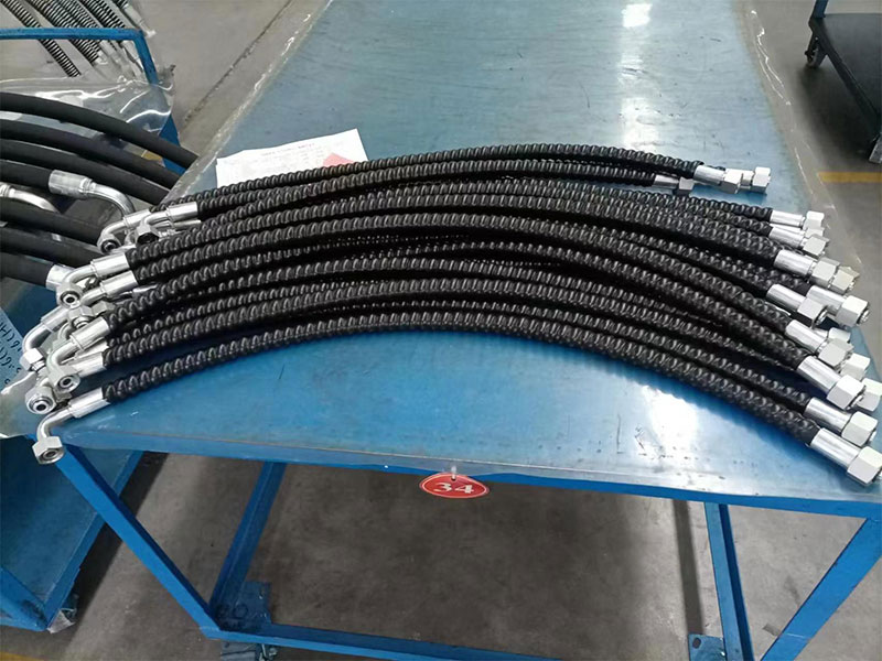 液壓油管耐高壓耐油 工程機(jī)械專用膠管?