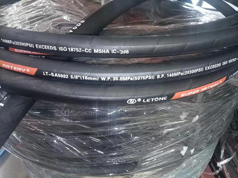 工程機械鋼絲螺旋膠管 6層高壓油管